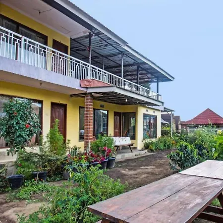 Villa Strawberry Sembalun-3